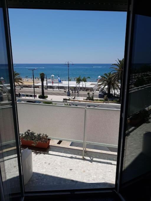 Casa Al Mare - Lido Leilighet Terracina Eksteriør bilde